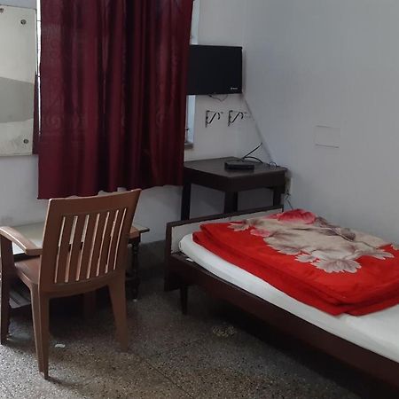 פאטנה Hotel Yuvraj מראה חיצוני תמונה